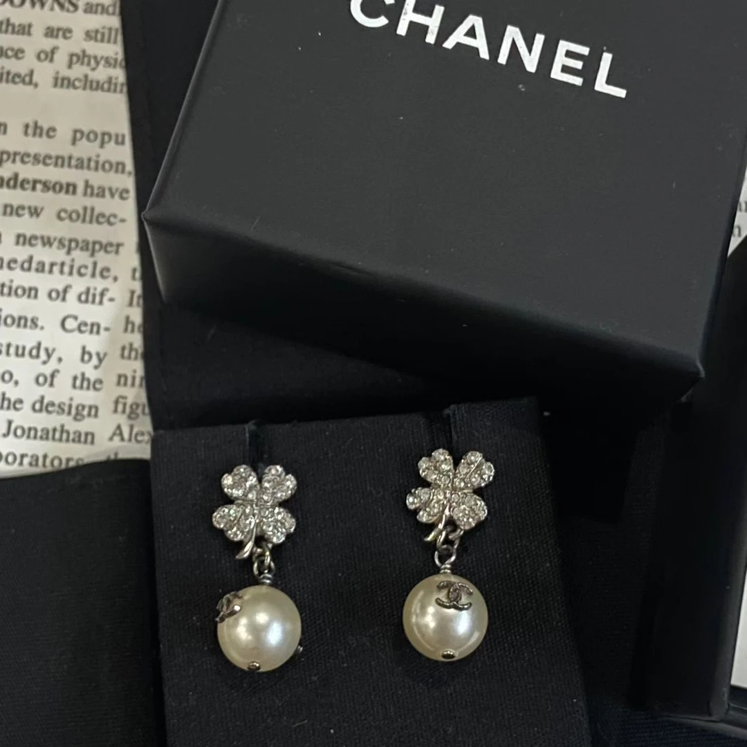 99新 Chanel/香奈儿 双C 银色 水晶拼珍珠拼合金 耳环