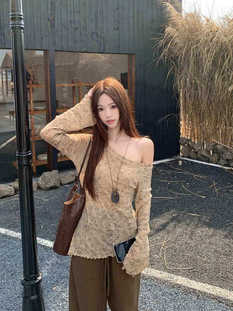 微胖大码女装2025秋长袖t恤气质晕染斜肩遮肉显瘦上衣