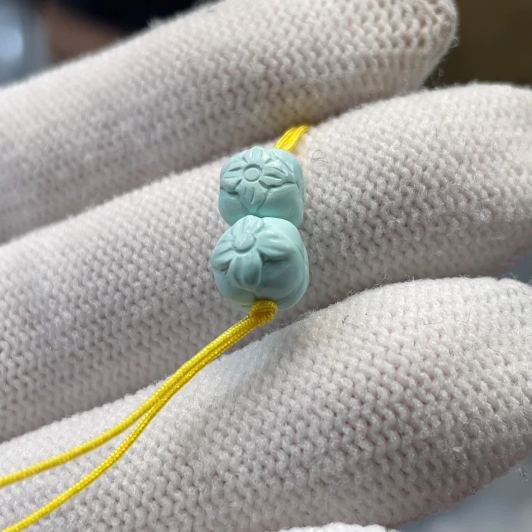 绿松石未镶嵌挂件