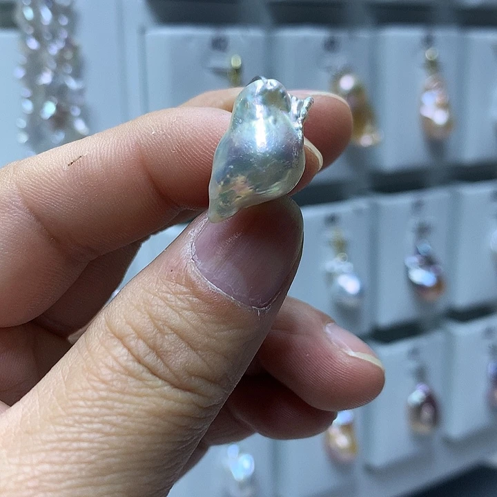 郡***翠淡水珍珠巴洛克未镶嵌