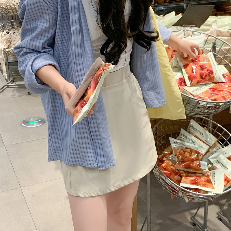 2025秋装灰色半身裙女工装休闲今年流行字高腰时尚新款运动短