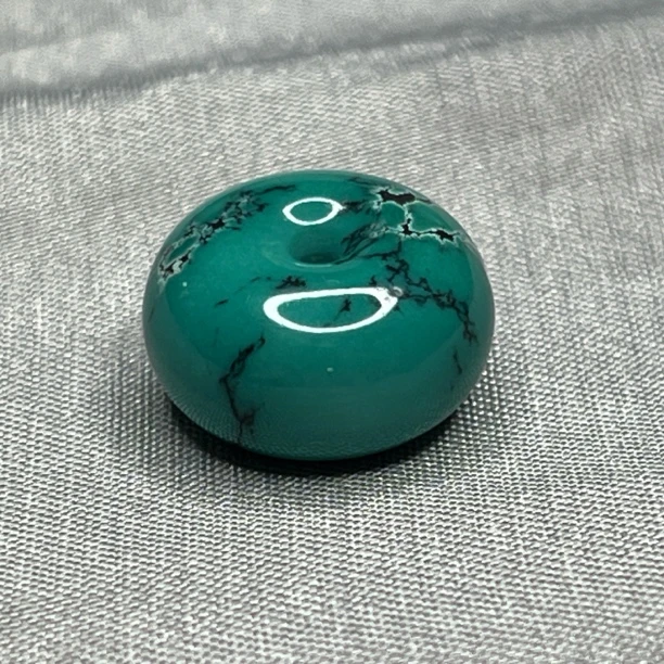 绿松石面包圈，顶瓷，尺寸14.5x8.2mm重2.95克