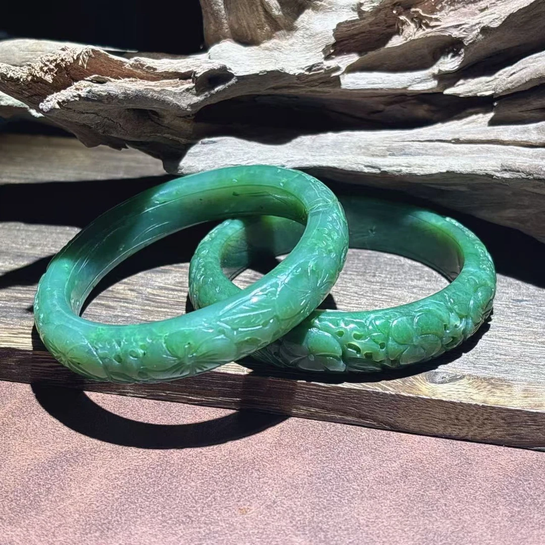 【与帅珠宝】绿色手镯D013108——多样性发其一