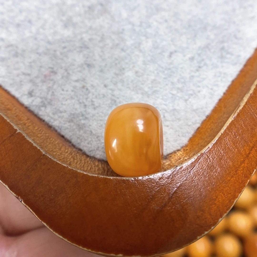 蜜蜡裸石未镶嵌?*?配饰