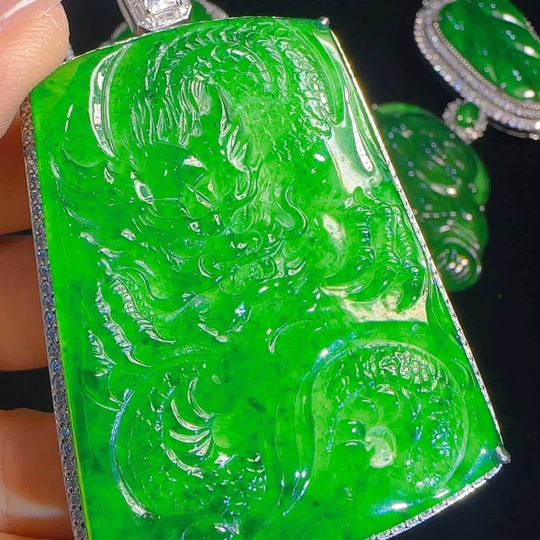 翡翠吊坠(赠链)银S925镶嵌