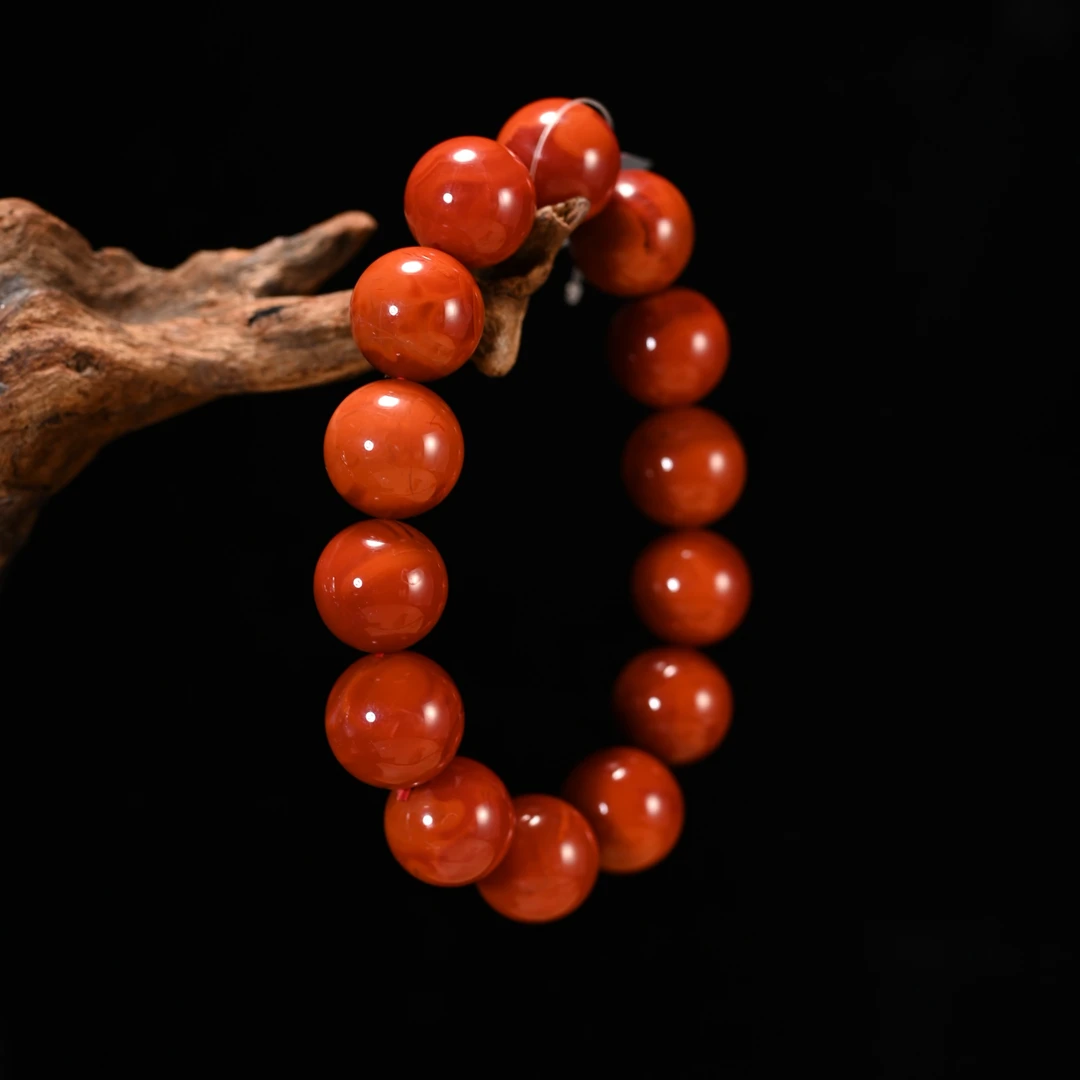 Lot8852 2511240001南红手串/保利