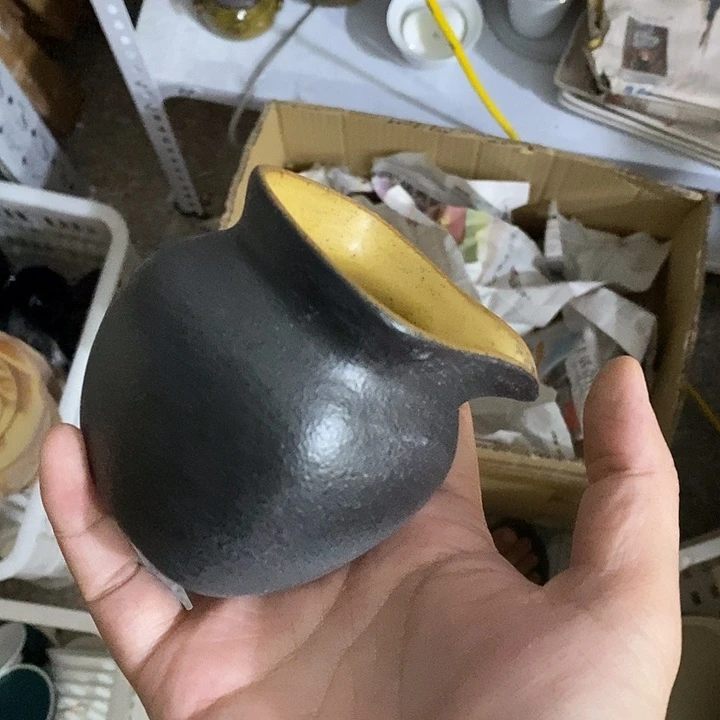 陶瓷艺术品及陶瓷壶