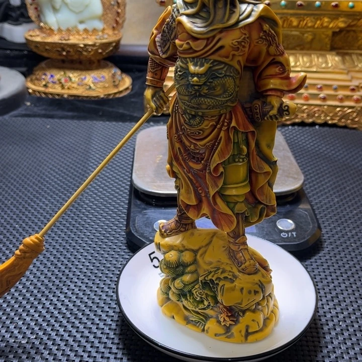 摆件T*瓷器的造型也
