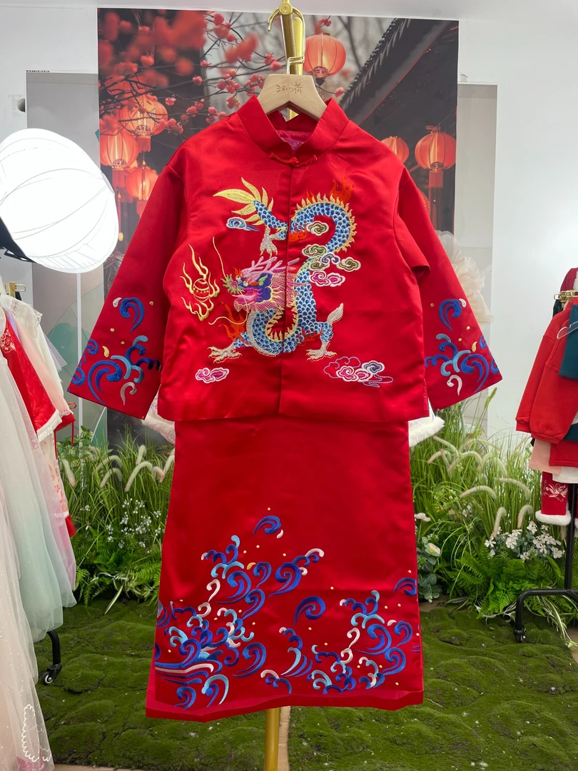 汪小荷品牌清货男童中国风套装两件套  D733D5