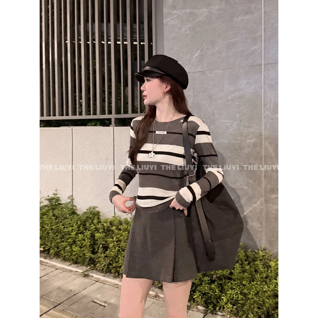 【LIUYI】不规则条纹撞色长袖T恤上衣58062