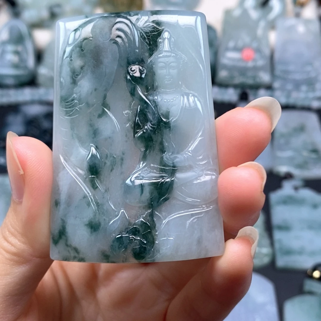 翡翠未镶嵌颈饰普贤
