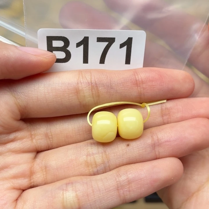 鑫***源蜜蜡未镶嵌裸石蜜蜡