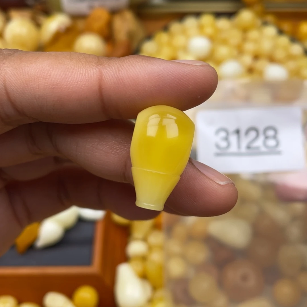 琥珀珠宝奇石未镶嵌13.3m