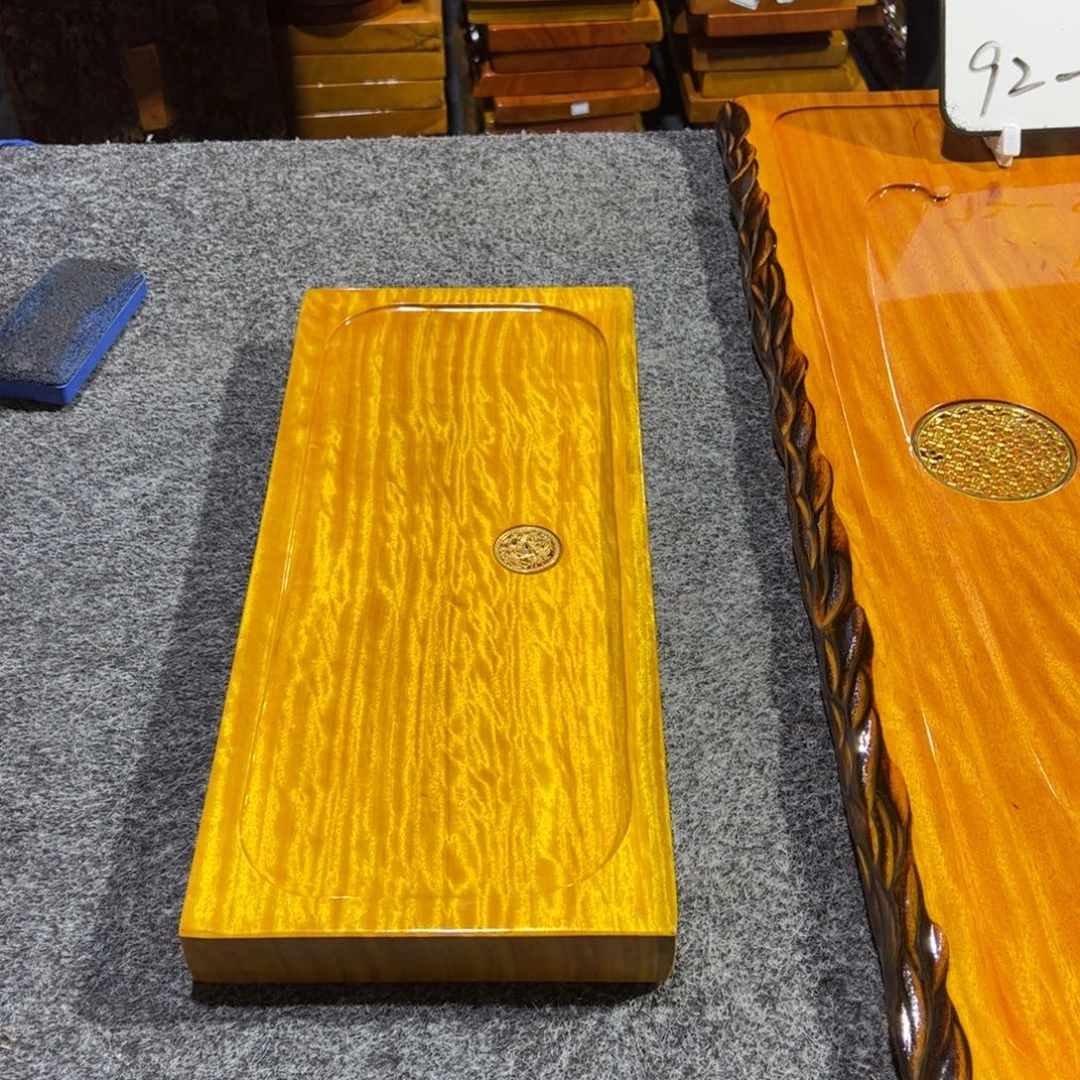 谢***…缅甸大叶金丝楠实木