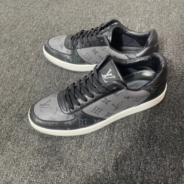95新 LouisVuitton/路易威登 Rivoli 黑灰板鞋41.5码98新公价8999