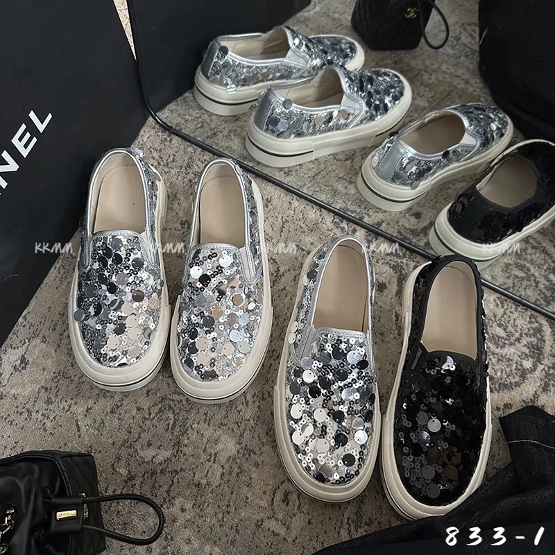 板鞋休闲圆头防滑网红韩版百搭单鞋亮片休闲鞋帆布鞋833-1#