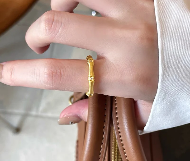 合金锆石戒指 ELYSIUM 轻奢时尚气质百搭戒指（6056）