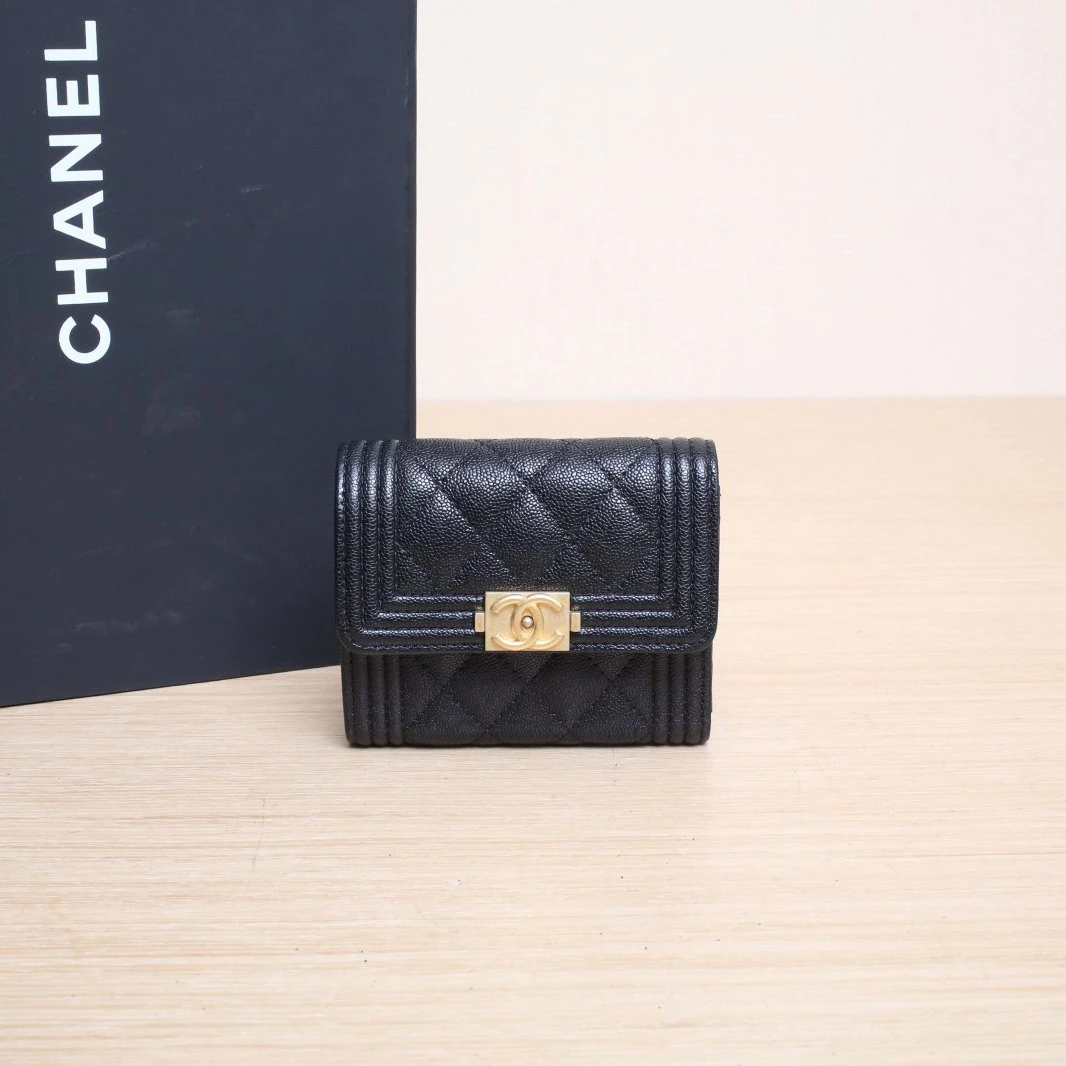 99新 Chanel/香奈儿 积分-100汤/P215868278/三折钱包26开金扣