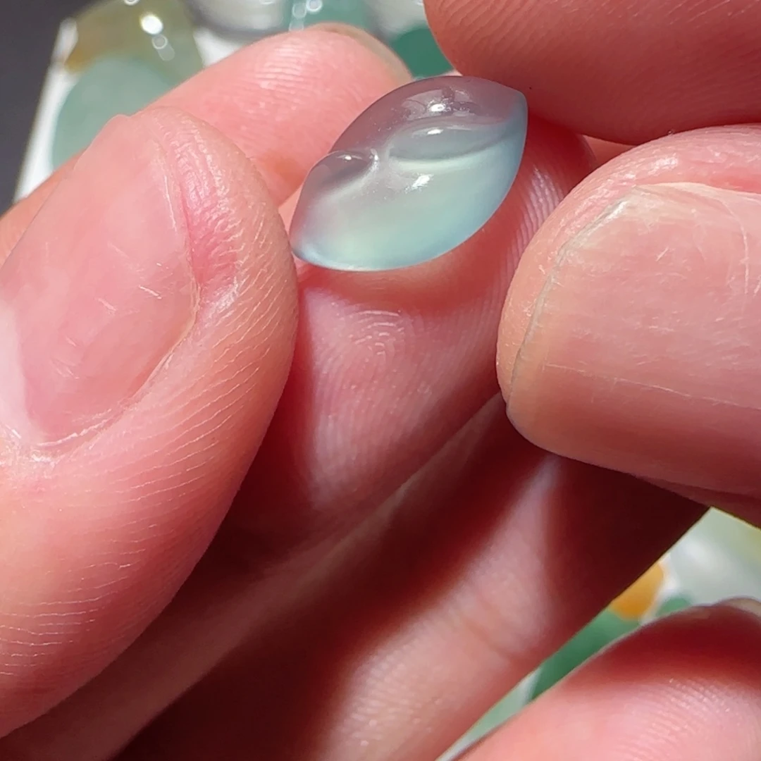 定制翡翠未镶嵌天然翡翠双鱼