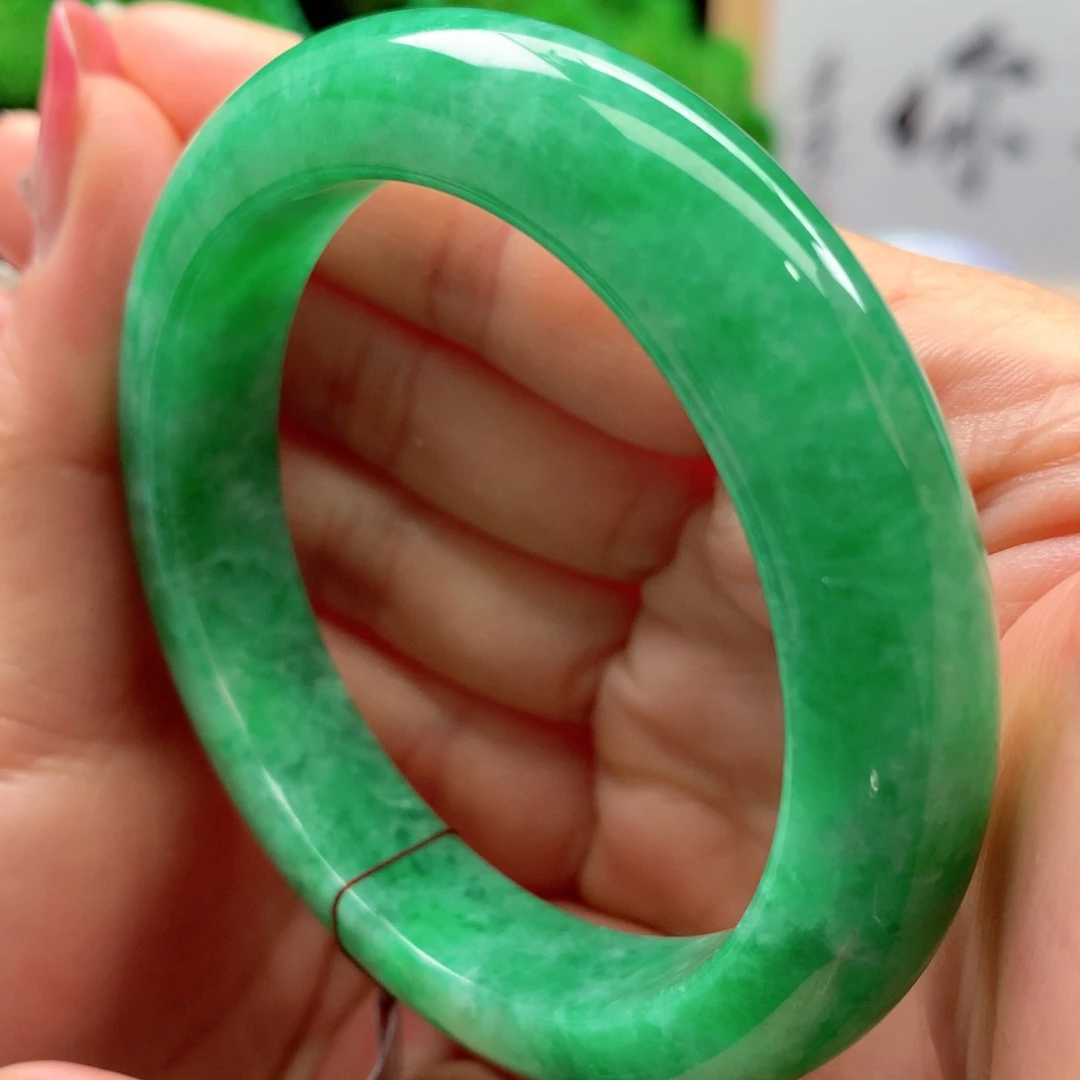 未镶嵌手镯翡翠平**乐付定金1万，未付2.6万