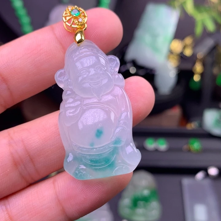 翡翠未镶嵌吊坠(赠链)