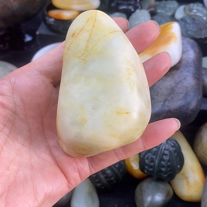 和田玉（糖玉）未镶嵌挂件