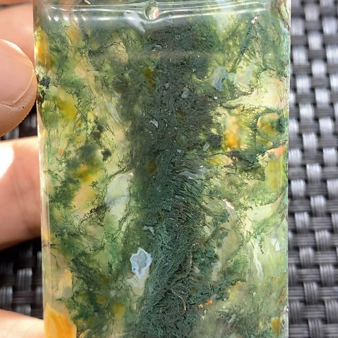 玛瑙/玉髓颈饰未镶嵌大***。