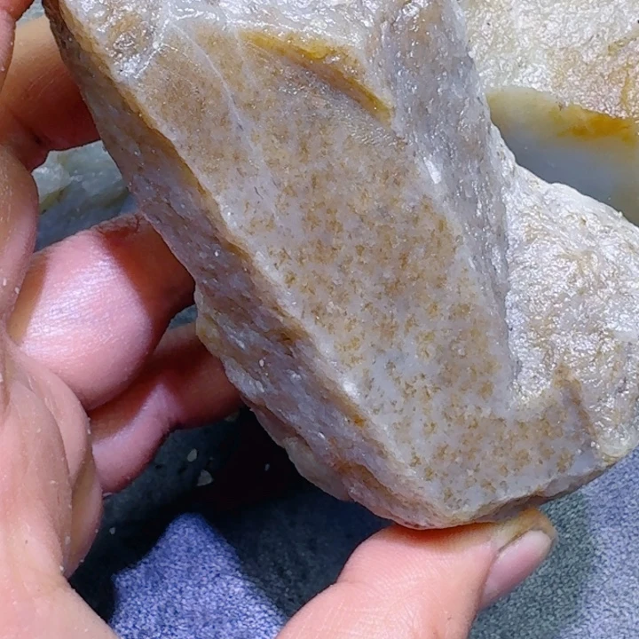 和田玉未镶嵌珠宝半成品