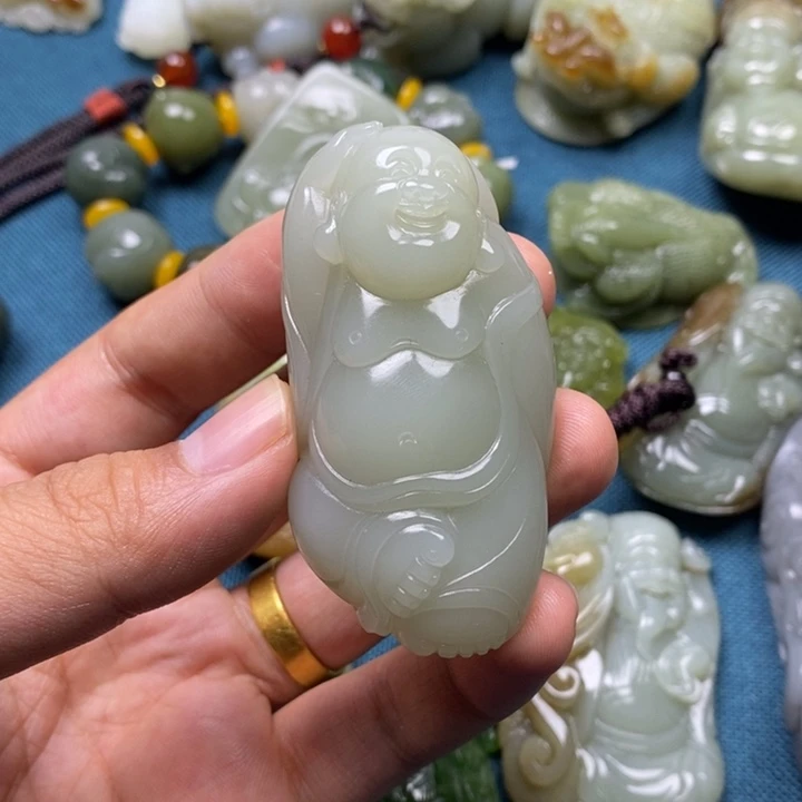 镜***花未镶嵌和田玉把件