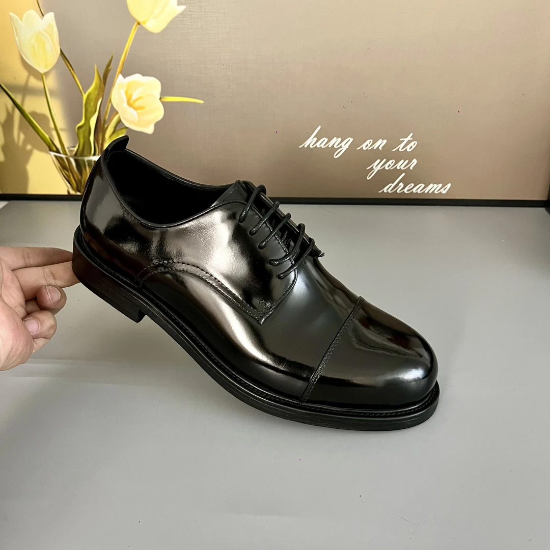 工厂直销马臀皮黑色三接头男士皮鞋圆头时尚真皮大底系带商务百搭