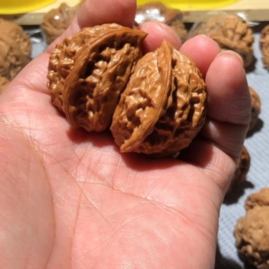 文玩核桃把件丸*双蛇盘山工资帽子