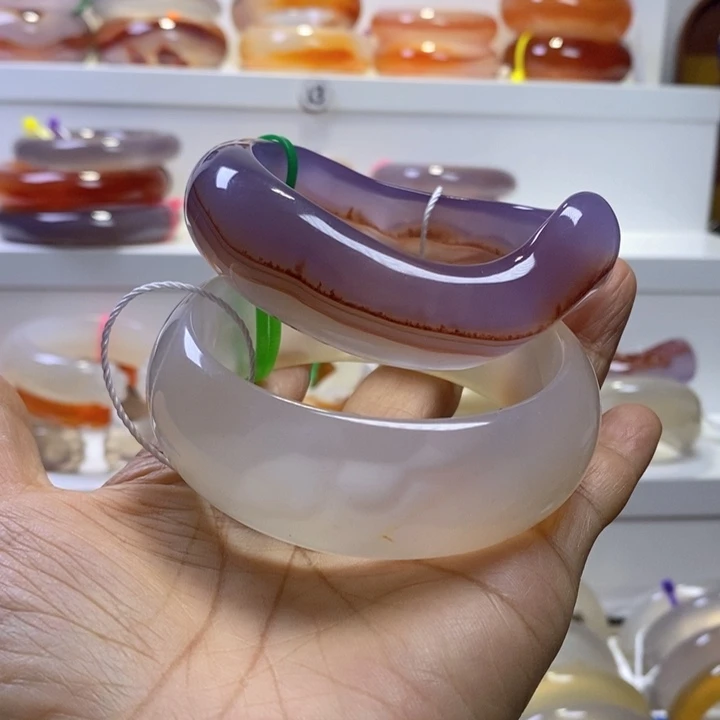 玛瑙/玉髓手镯未镶嵌豚