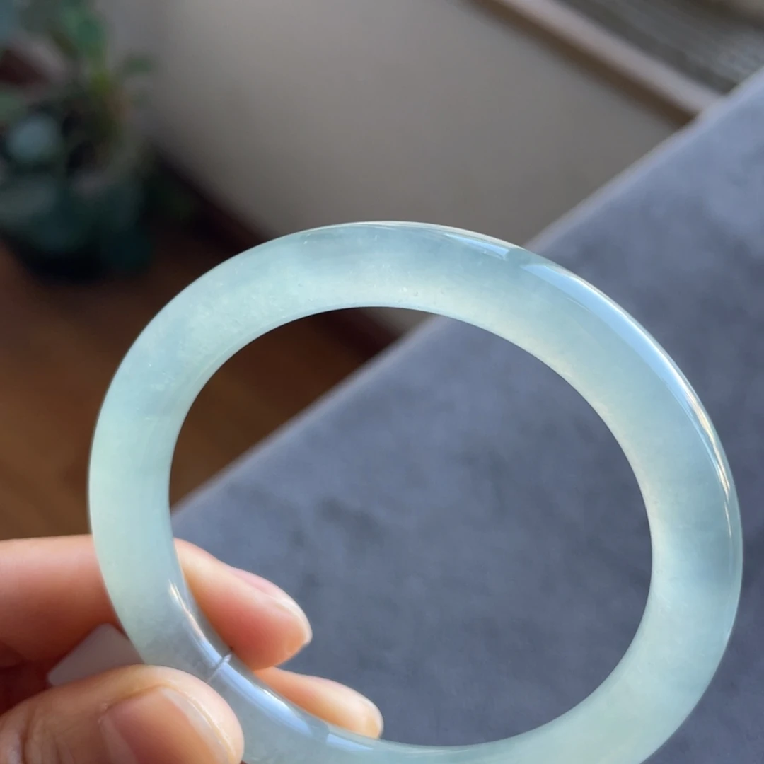 翡翠未镶嵌手镯冰透