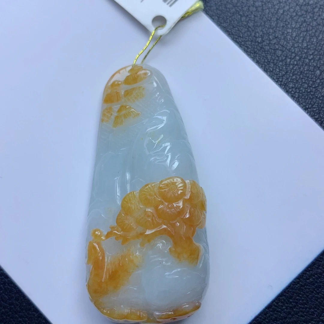 翡翠颈饰未镶嵌?****山水牌