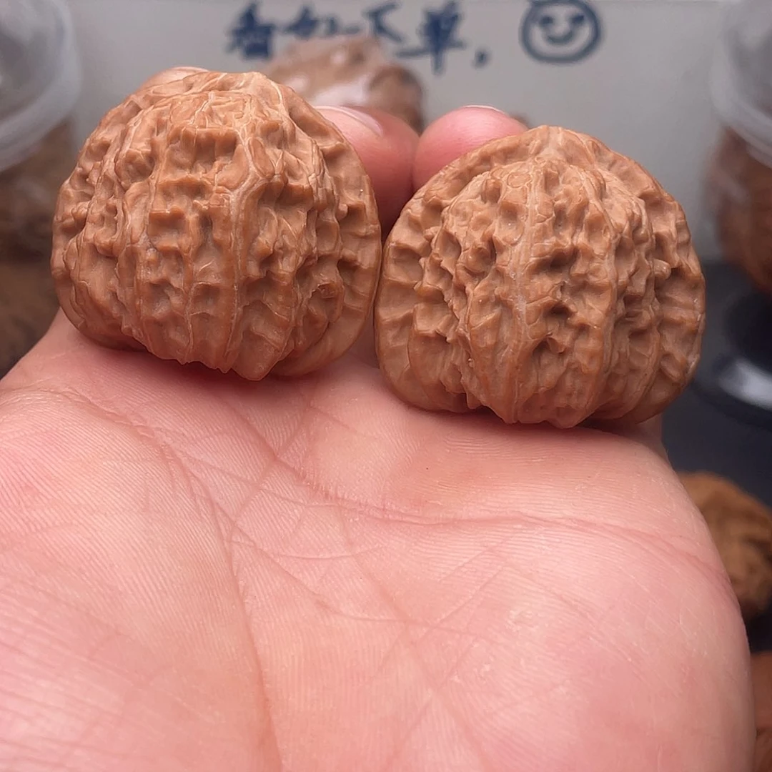 文玩核桃吊坠39全品三角白