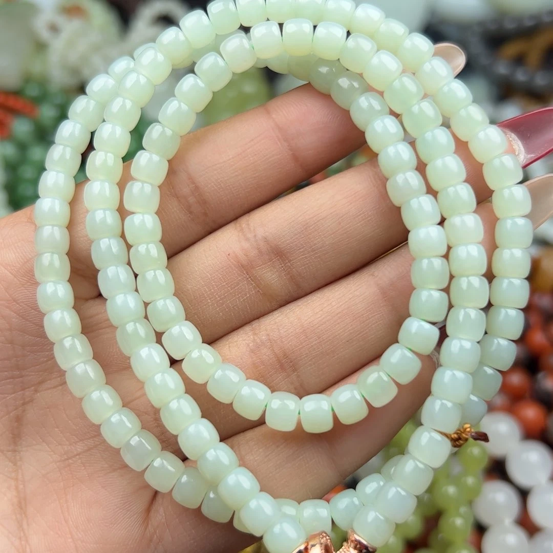 和田玉吊坠未镶嵌