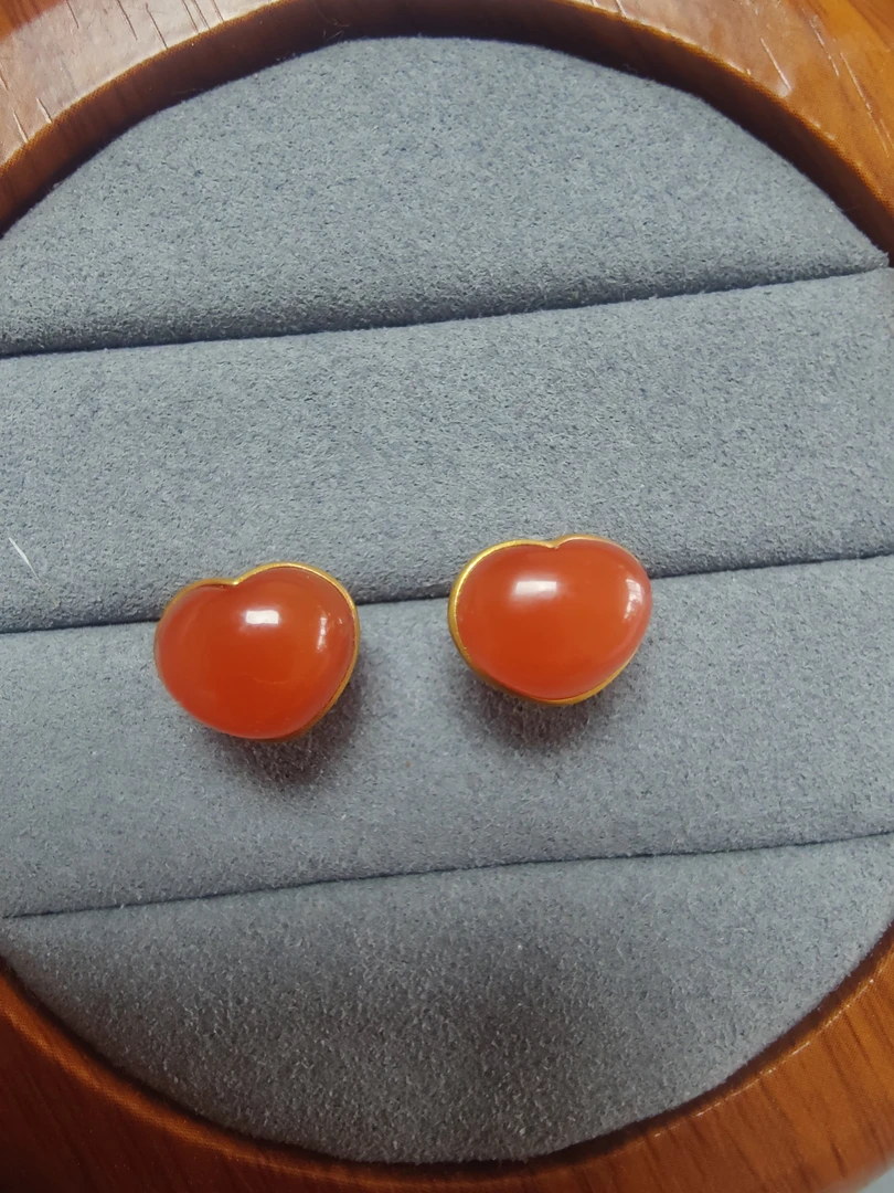 川料南红原矿18k金镶嵌樱桃红爱心耳钉10.1*11.5