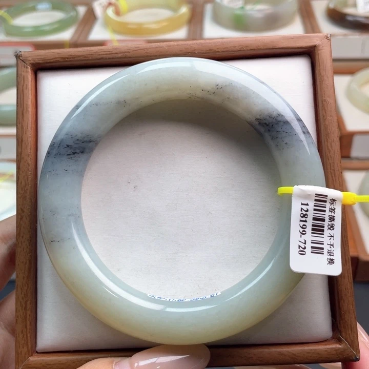 【闪购商品】和田玉手镯未镶嵌10 61/62