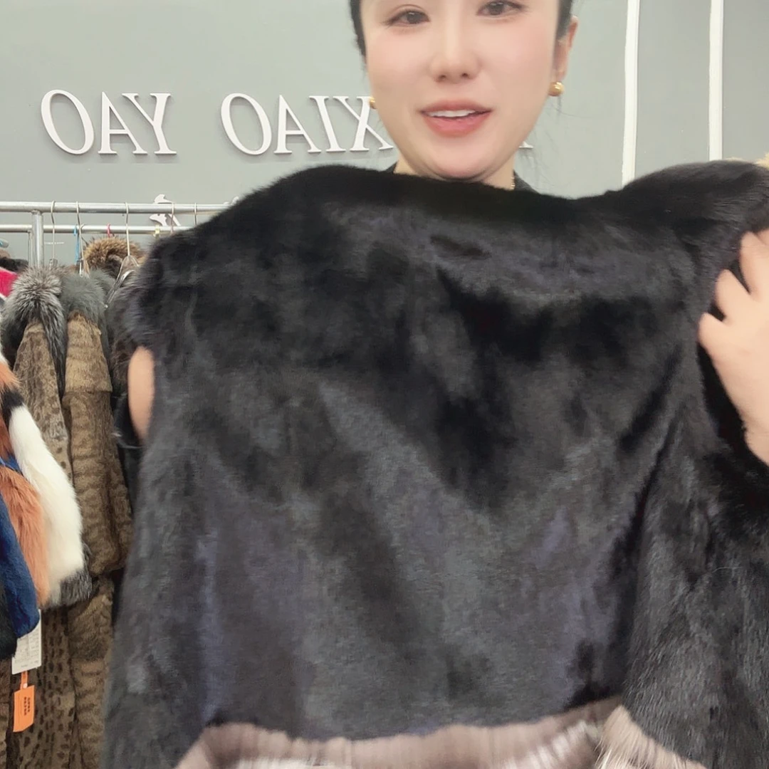 姚小妖家高端皮草