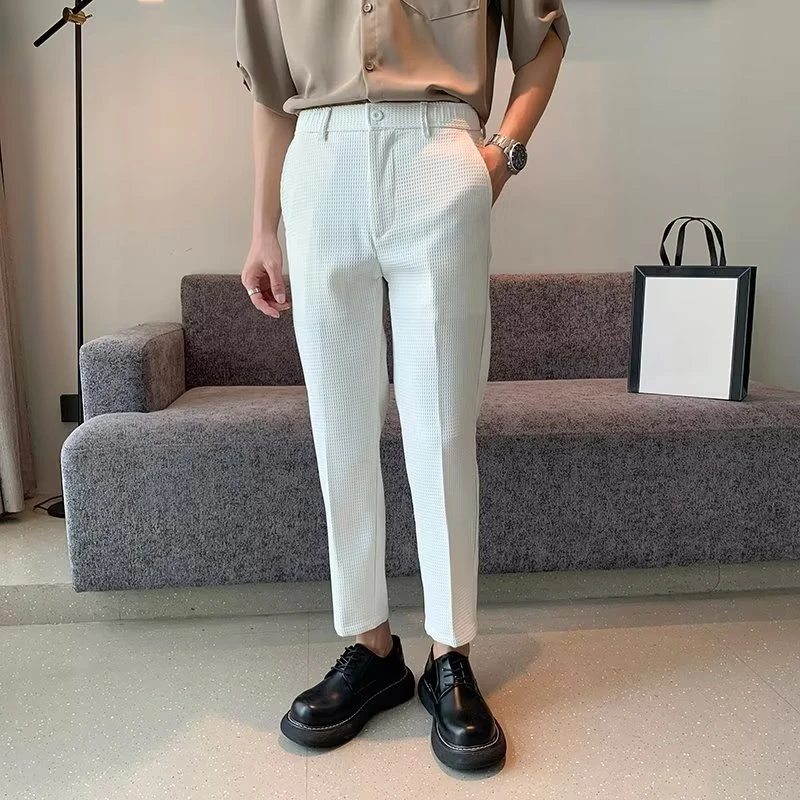 春秋季潮流华夫格休闲西裤高级感痞帅男裤子ins韩版修身直筒长裤