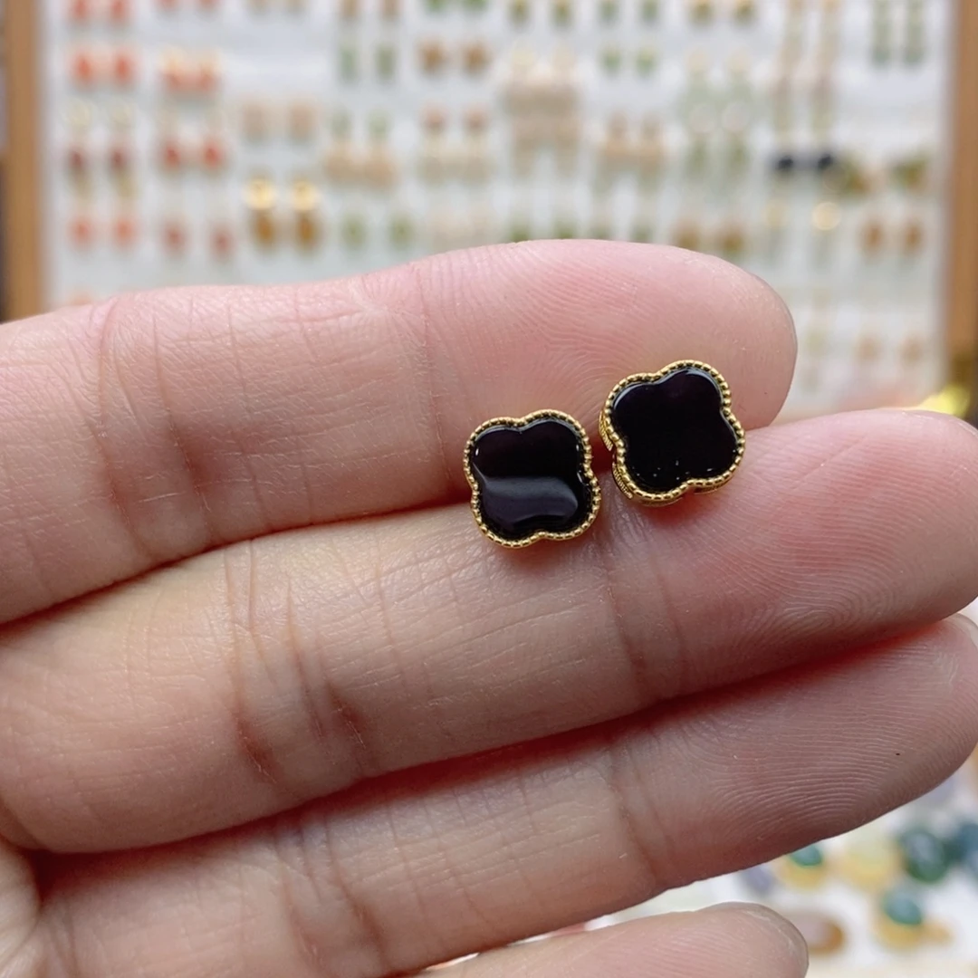 雯***宝和田玉银S925镶嵌耳饰