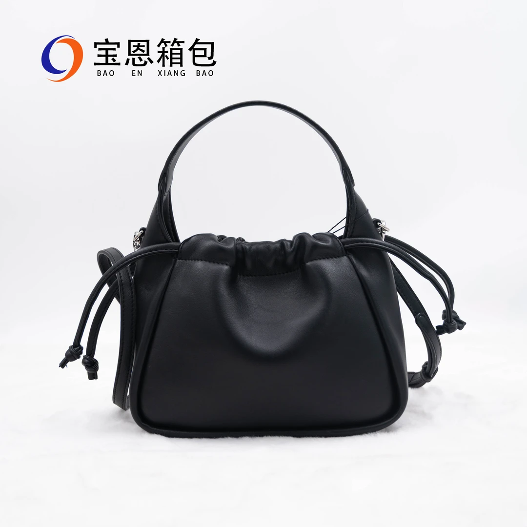 抽绳云朵包——宝恩时尚新款经典通勤小众设计高级感女包TL25432