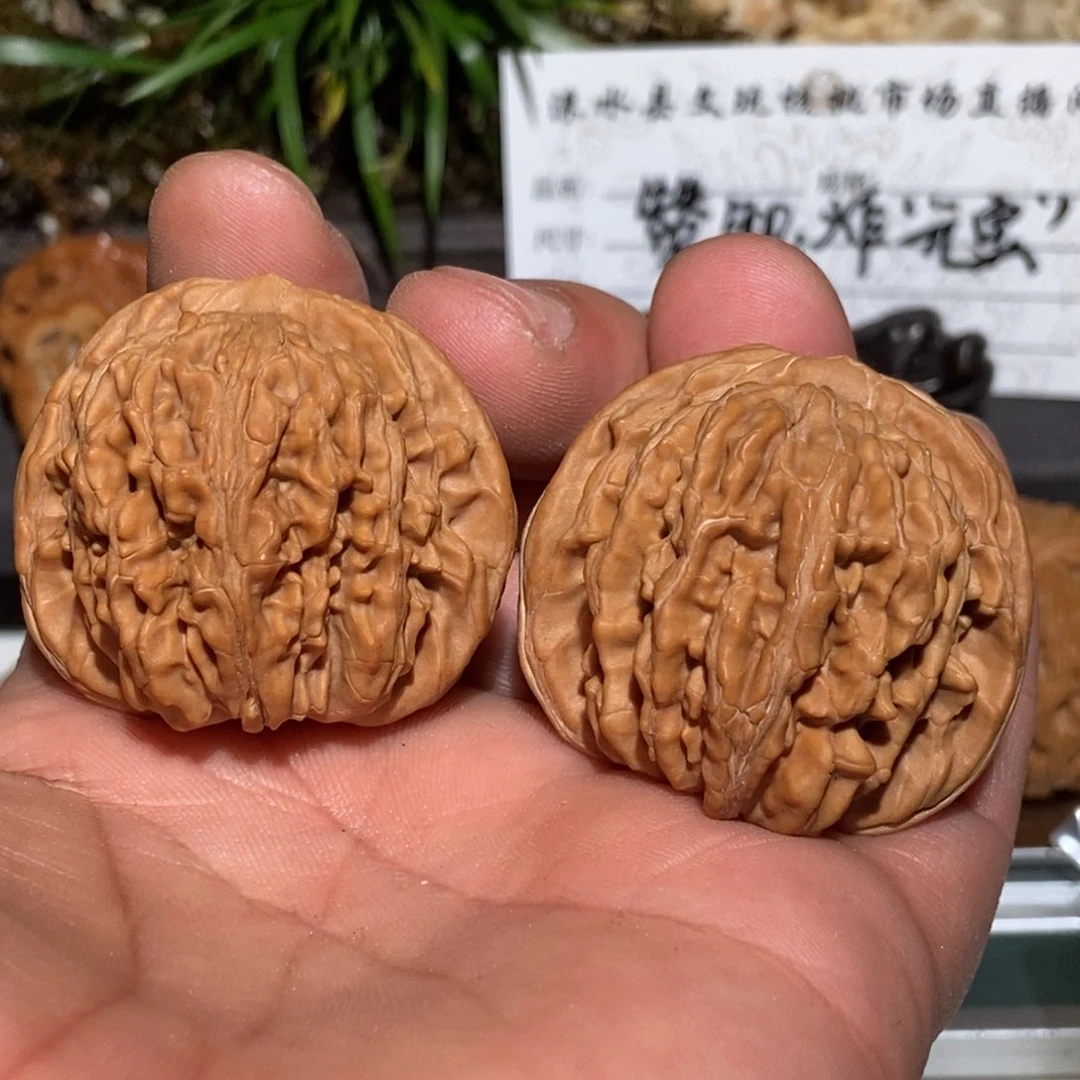 文玩核桃把件四座楼40