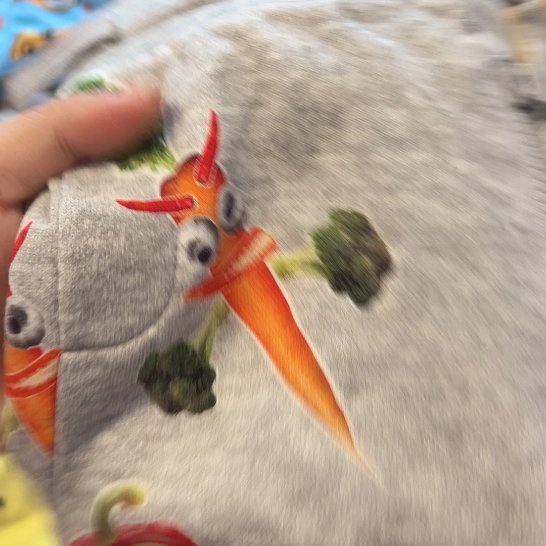 童装纯棉毛圈短裤