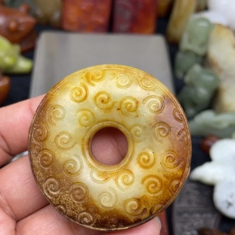 蛇纹石玉未镶嵌颈饰27