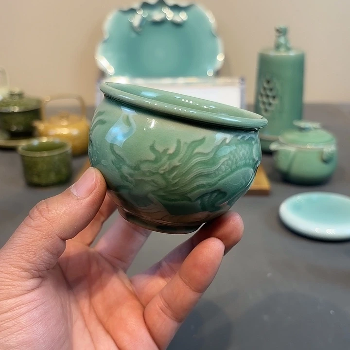 瓷片龙泉青瓷福利青瓷