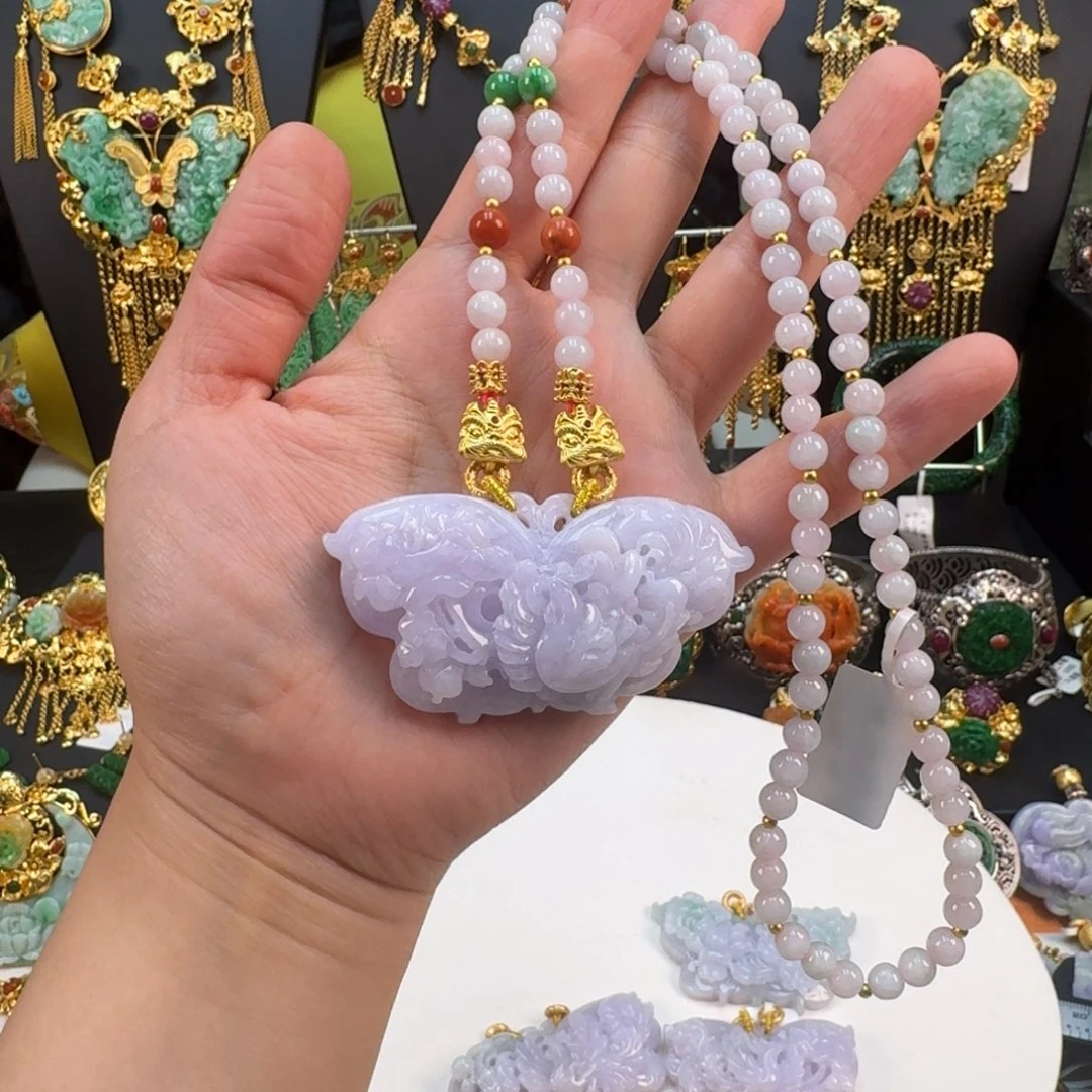 翡翠未镶嵌颈饰吊坠 炸价