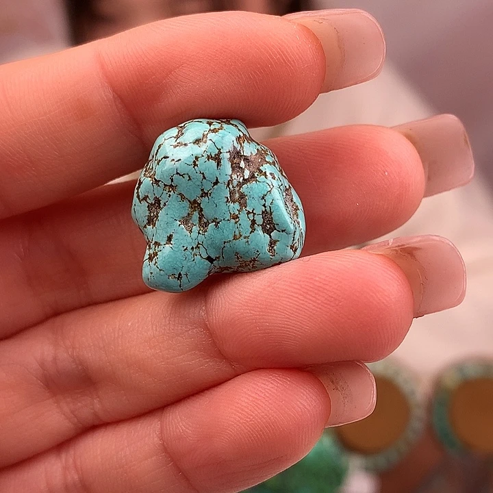 绿松石未镶嵌原矿