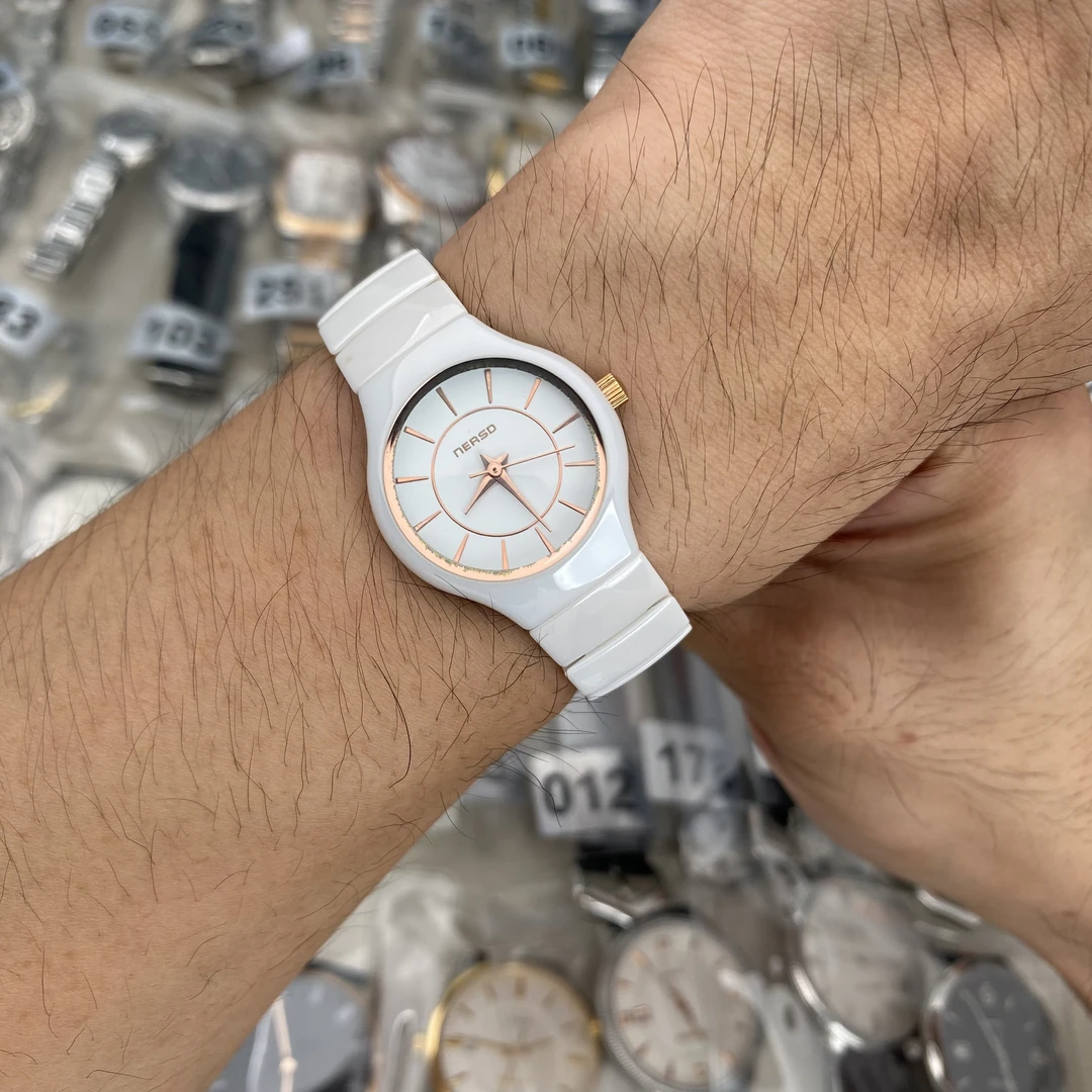 耐尔斯顿手表女陶瓷表盘气质日历防水进口石英机芯撤柜少量库存