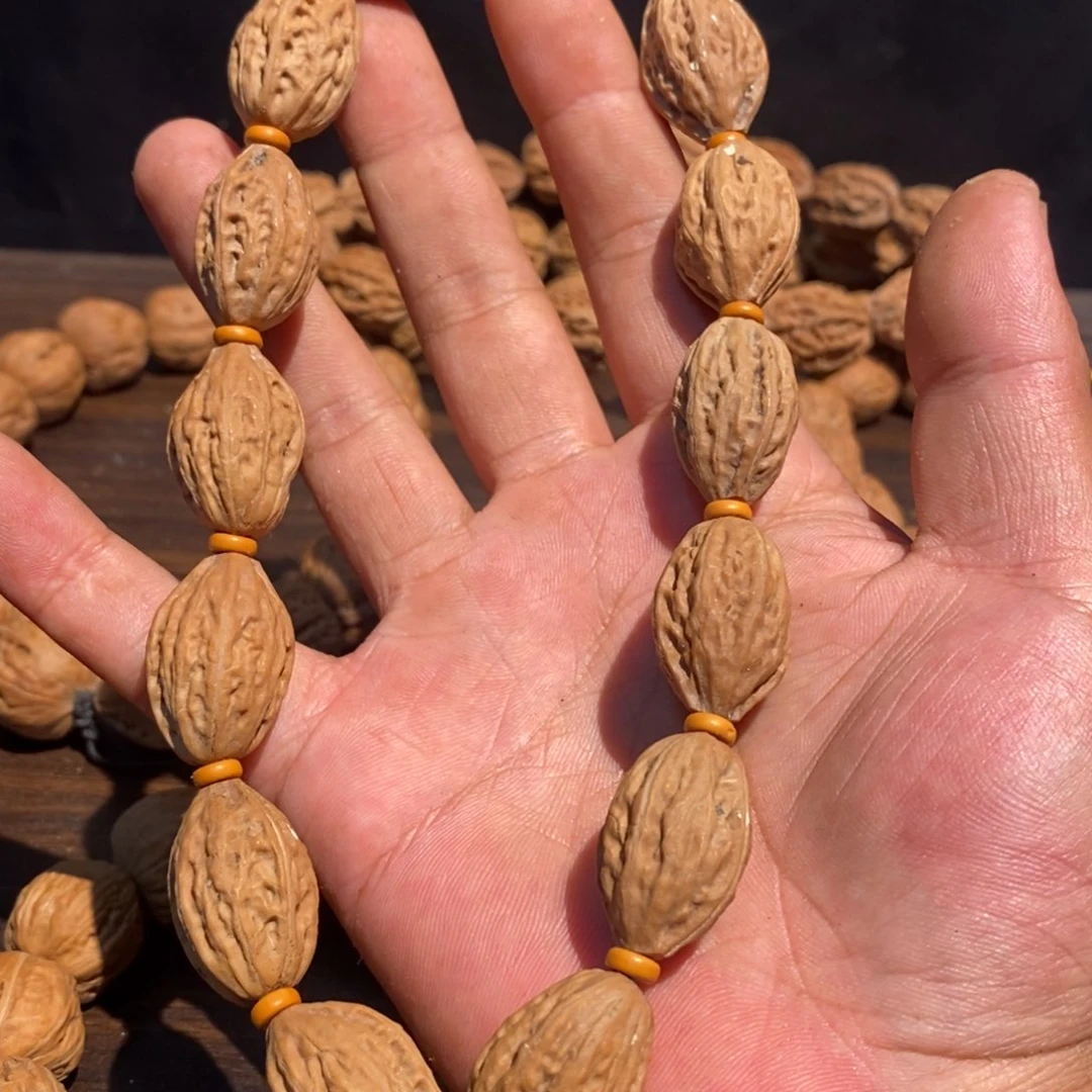 文玩核桃手串秋子